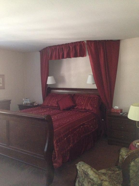 بيغ بير لاكي، سان بيرناردينو، كاليفورنيا Switzerland Haus Bed And Breakfast Inn الغرفة الصورة